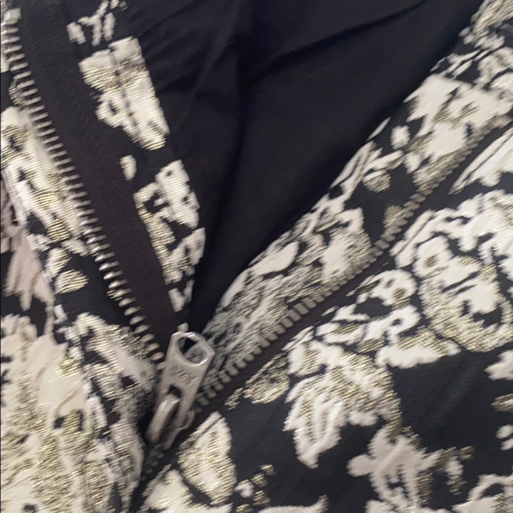 Abercrombie & Fitch Brocade Black & Gold trouser Pants - Picture 3 of 7